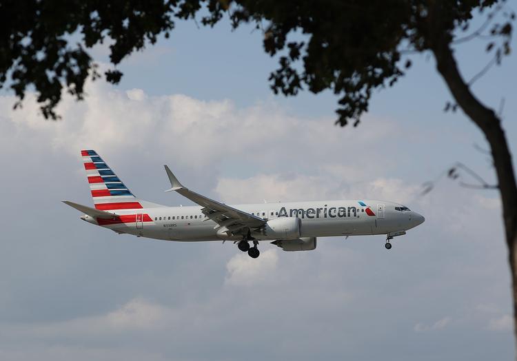 Piloterne hos American Airlines - verdens største flyselskab - har tillid til Boeing 737 Max 8-flyene. Men maskinerne bliver på jorden i en lang række lande efter to ulykker, hvor computersystemer kan have skylden. Foto: Joe Raedle/Ritzau Scanpix