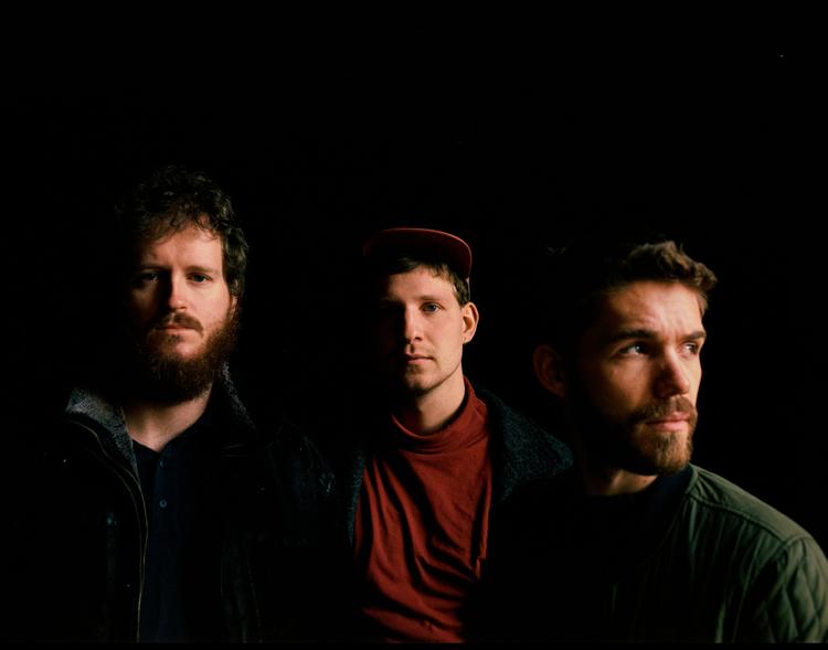 Trioen Hvalfugl skriver en ærkenordisk jazztradition ind i nutidige musikalske rammer PR-foto NG