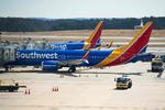 
   En Boeing 737 Max 8 fløjet af Southwest Airlines holder ved gaten i Baltimore Washington International Airport  Foto: Jim Watson/Ritzau Scanpix