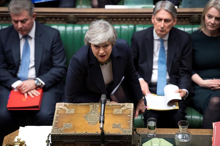 Premierminister 
     Theresa May taler her før aftenens afstemning.  Foto: Handout/Ritzau Scanpix