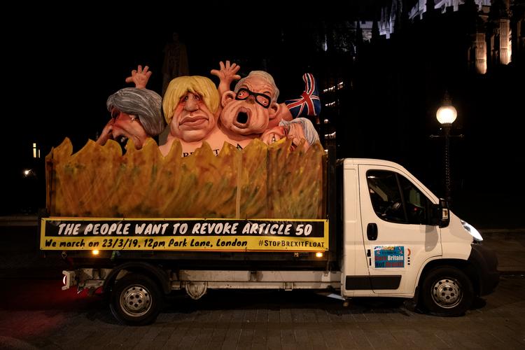 Theresa May står over for den tredje afstemning i parlamentet: Skal Brexit udskydes fra den ellers planlagte dato, 29. marts? Foto: Peter Hove Olesen/POLFOTO