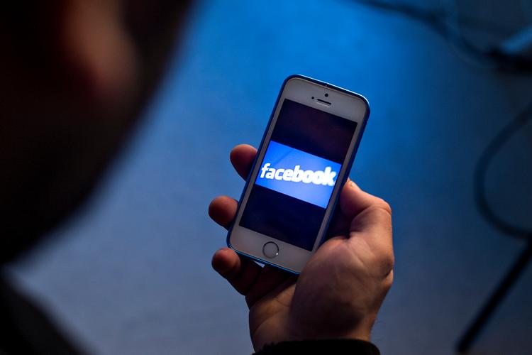 Hvis du har haft problemer med at lægge billeder op eller opdatere din status på Facebook, er du langt fra den eneste.  Foto: Bax Lindhardt/Ritzau Scanpix