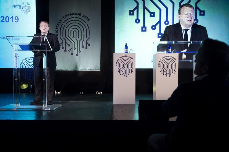 Lars Løkke Rasmussen på talerstolen da regeringen afholdt Digitalt Topmøde i DR Koncerthuset torsdag.  Foto: Liselotte Sabroe/Ritzau Scanpix