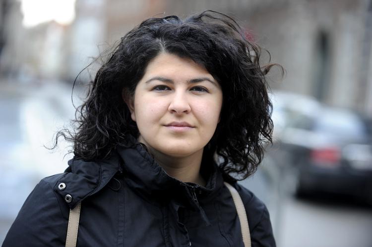 Jaleh Tavakoli har i mange år været aktiv i politik, bl.a. som repræsentant for Enhedslisten i Københavns Borgerrepræsentation og som samfundsdebattør. Nu vil myndighederne fjerne et plejebarn med henvisning til hendes aktiviteter på sociale medier. Foto: Torben Stroyer/POLFOTO