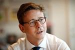 Skatteminister Karsten Lauritzen (V) ønsker mere præventiv kontrol af mulige skattefiduser i danske fodboldkontrakter og er inspireret af skærpede belgiske regler på området. 
   Foto: Jens Dresling/POLFOTO