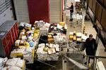 Hver dag bliver der sendt 43.000 pakker fra Kina til Danmark. 
   Foto: Finn Frandsen/POLFOTO