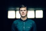 Aske Juul Christiansen debuterer med romanen 'Aftenstjerne', der er stilfærdig science fiction næsten, mytisk og mystisk. PR Kim Vadskær
