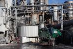 Fremstillingen af cement på Aalborg Portland kræver masser af energi og skaber masser af overskudsvarme. Nok til at dække omkring halvdelen af fjernvarmebehovet i Aalborg kommune - forudsat nye regler gør virksomhedens investering rentabel.
   Foto: Mie Brinkmann/POLFOTO