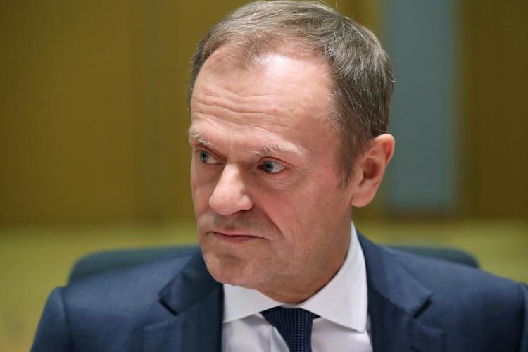 »I lyset af de besøg, jeg har haft de seneste dage, er en kort forlængelse mulig. Men det er under betingelse af, at det bliver et positivt udfald af Underhusets afstemning«, siger EU-præsident Donald Tusk Foto: Yves Herman/Ritzau Scanpix