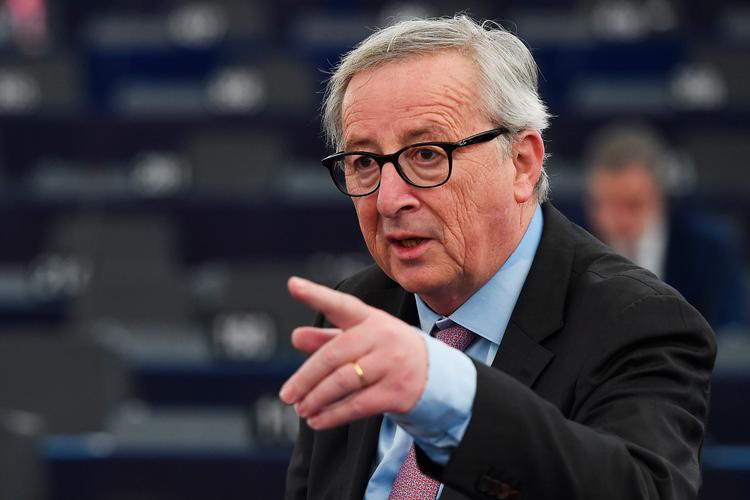 Den nuværende kommissionsformand Jean-Claude Juncker var den første, der blev udpeget efter den såkaldte spitzen-kandidat-proces. Europaparlamentet indstillede ham som spidskandidat. Og efterfølgende godkendte EU's stats- og regeringschefer ham.
   Foto: Frederick Florin/Ritzau Scanpix