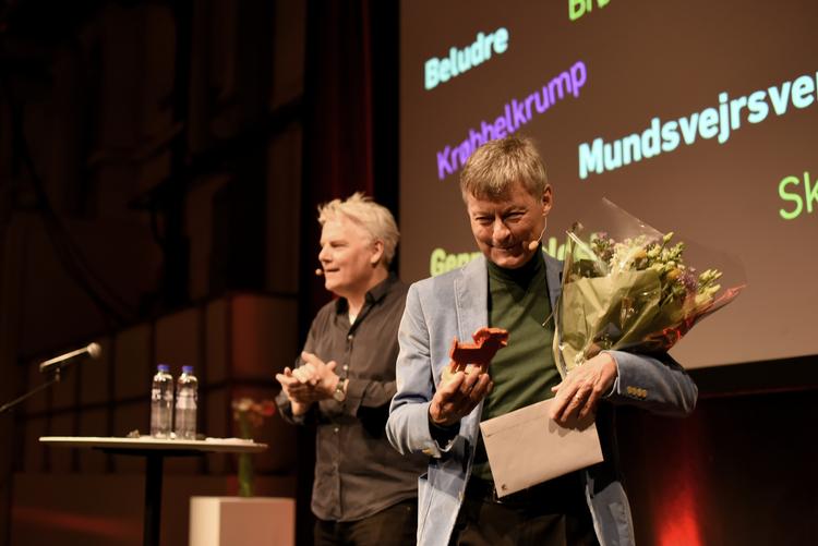 Niels Brunse modtog prisen og 50.000 kroner for sin oversættelse af Shakespeare Foto: Maud Lervik/POLITIKEN