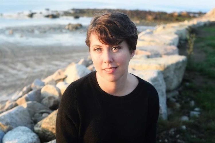 I novellen 'Kattemenneske' fortæller Robert til Margot, at han har to katte. Måske for at virke som en tillidsvækkende, gemytlig type. Men har han overhovedet katte og er han, som hun først får indtryk af? Foto: Elisa Roupenian   