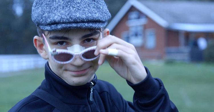 Dimi er en af de 15 gymnasieelever, der bliver portrætteret i DR3-serien 'Alt for kliken'. Foto: /Screendump fra DR.