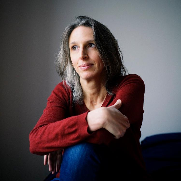 Mona Chollets heksebog er blevet årets uventede hit i Frankrig. Foto: Mathieu ZAZZO