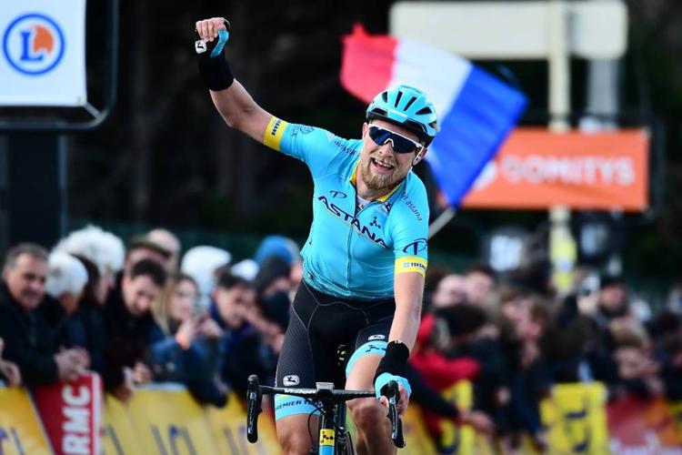En af grundene til Magnus Corts optimisme skal findes i hans forrygende sejr på 4. etape i årets Paris-Nice. Foto: A.S.O./Alex Broadway. 