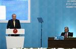 
 Tyrkiets præsident Erdogan taler, mens New Zealands udenrigsminister Winston Peters lytter  ved et hastemøde i Organisationen for Islamisk Samarbejde i Istanbul.
  
   Foto: Handout/Ritzau Scanpix