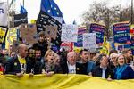 En kæmpe gruppe briter demonstrerer i London mod Brexit og kæmper for ny folkeafstemning.
   Foto: Niklas Halle'n/Ritzau Scanpix