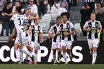 Med sit tredje mål i Serie A sikrede  Sofie Junge Pedersen (nummer 2 fra venstre) Juventus sejren i den italienske topkamp.
   Foto: Marco Bertorello/Ritzau Scanpix