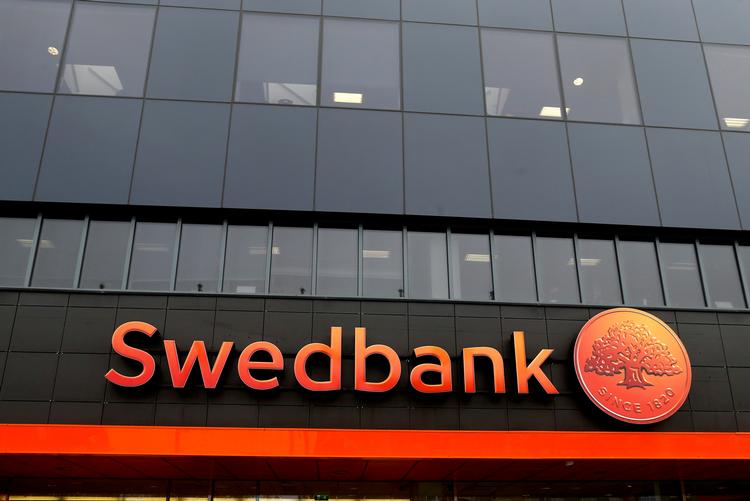 Svenske myndigheder ser ikke grund til at undersøge Swedbank for hvidvask efter anklager fra Bill Browder, skriver det svenske bagmandspoliti i en pressemeddelelse. Foto: Ints Kalnins/Ritzau Scanpix