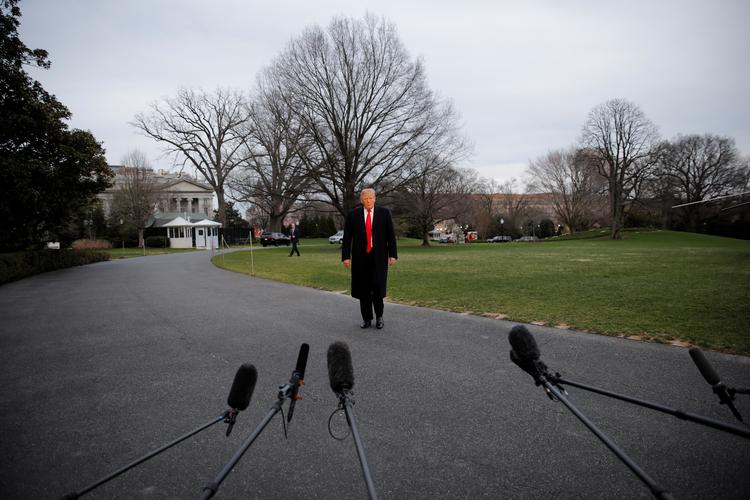 USA's præsident, Donald Trump, er lykkedes med at sætte rammen for omtalen af Mueller-rapporten på en måde, så det kun optræder som en bisætning, at Robert S. Mueller ikke frikender Trump for at have lagt hindringer i vejen for efterforskningen af hans mulige samarbejde med Rusland i forbindelse med valget i 2016. Foto: Carlos Barria/Ritzau Scanpix
