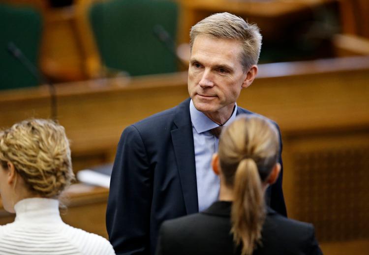 Mette Frederiksen vinder mest på flirten mellem S og DF, lyder det fra Politikens politiske kommentator.  Foto: Jens Dresling/POLFOTO