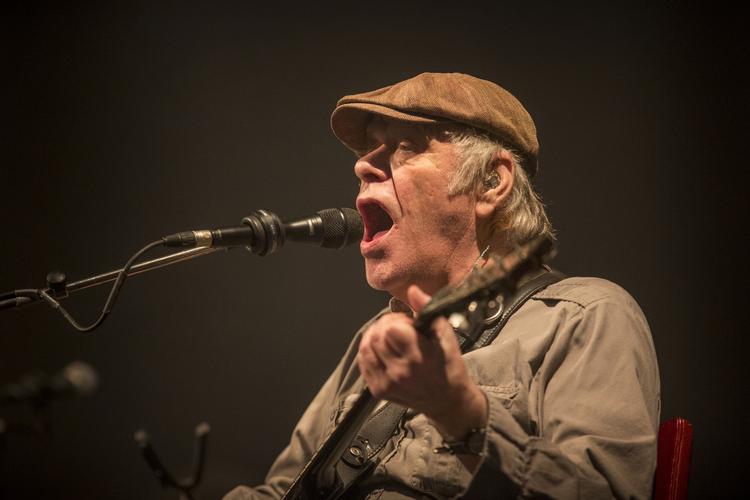 Kim Larsen under en koncert i Horsens i 2016. Den folkekære sanger døde sidste år. Nu udkommer et nyt album.  Foto: Benjamin Nørskov/POLFOTO