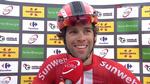En glad Michael Matthews interviewes efter sin anden etapesejr i Volta a Catalunya. 