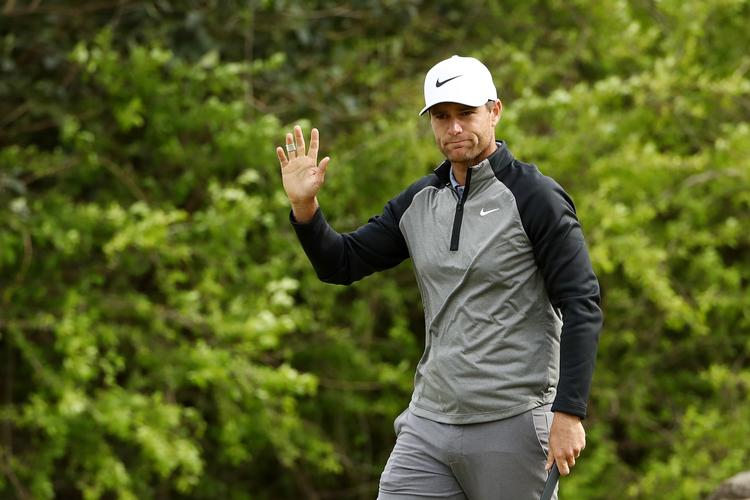 Lucas Bjerregaard of Denmark har netop puttet på 17. green og er på vej mod 18. og sidste hul, hvor kampen mod Tiger Woods blev afgjort.  Foto: Ezra Shaw/Ritzau Scanpix