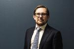 Økonomi-og indenrigsminister Simon Emil Ammitzbøl-Bille (LA) mener ikke, at det er i strid med hverken lovens ånd eller formål, når Venstre-politikere modtager donationer på over 20.000 kroner fra anonyme donorer. Foto: Casper Holmenlund Christensen/POLFOTO