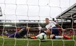 
  Et klodset selv mål af Tottenhams Toby Alderweireld sendte tre point til Liverpool. Foto: Andrew Yates/Ritzau Scanpix