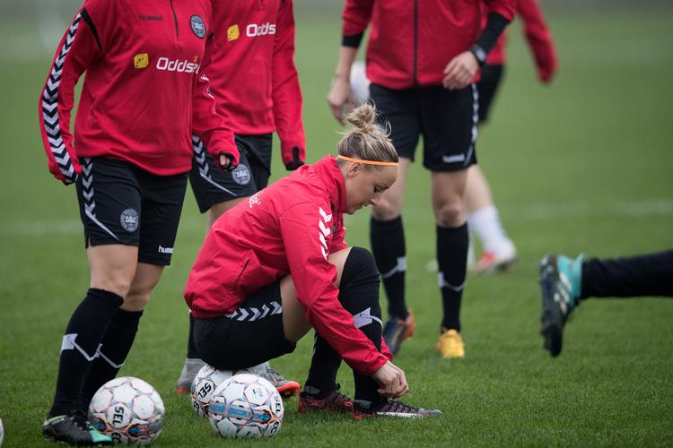 Først på torsdag skal Sanne Troelsgaard snøre støvlerne i selskab med sine landsholdskammerater.
   Foto: Peter Hove Olesen/POLFOTO