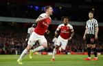 Med en scoring i hver sin halvleg sørgede walisiske Aaron Ramsey og franske Alexandre Lacazette for, at Arsenal hentede tre vigtige point til topstriden. Reuters/John Sibley  Foto: John Sibley/Ritzau Scanpix