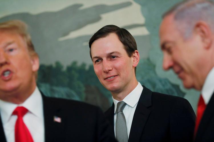 Trumps svigersøn og rådgiver, Jared Kushner, er en af de 25 personer, der af Trump-administrationen har fået en særlig sikkerhedsgodkendelse uden om sikkerhedspersonalet. Foto: Carlos Barria/Ritzau Scanpix