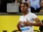 28-årige Caster Semenya fra Sydafrika er regerende verdensmester og olympisk mester på 800 meter, men ikke alle ønsker, hun skal have lov til at deltage i internationale konkurrencer mod andre kvinder. 
   Foto: Arnd Wiegmann/Ritzau Scanpix