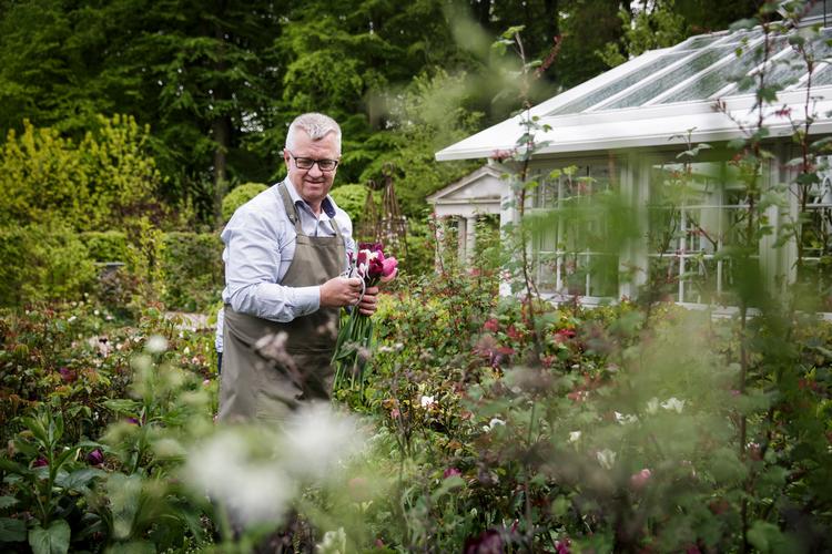 Claus Dalby har en af Danmarks største private haver og har opnået succes med sine havebøger og produkter til haven.  Foto: Anders Rye Skjoldjensen/POLFOTO