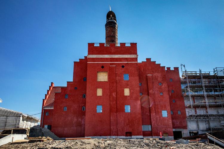 I den gamle maltfabrik indretter selskabet Ny Malt  fire kunstnerlejligheder, hvor kunstnere fra hele verden kan ansøge om at komme at bo i fire måneder.   Foto: Jacob Ehrbahn