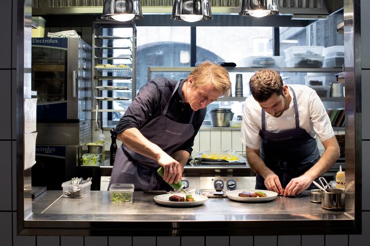 Adam Aamann bliver også kaldt smørrebrødskongen og ejer foruden en cateringvirksomhed flere restauranter og spisesteder rundt om i byen.  Foto: Peter Hove Olesen/POLFOTO