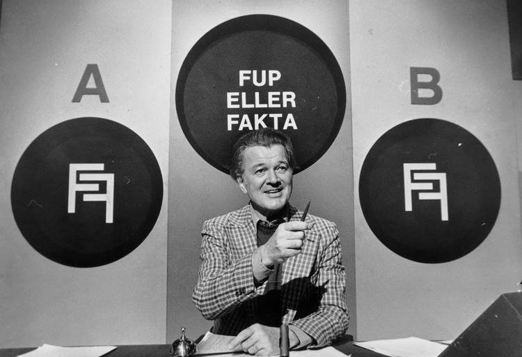 
Otto Leisner som vært i TV programmet 'Fup eller fakta'. Seerne elskede ham, men det gjorde kritikerne ikke altid.
   Foto: Jacob Maarbjerg/POLFOTO