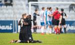 
Dame N'Doye og Viktor Fischer krammer og jubler efter FCK's 1-0-sejr over OB søndag aften, hvor nogle af det fynske holds fans brølede homofobiske smædesange.  Foto: Claus Fisker/Ritzau Scanpix