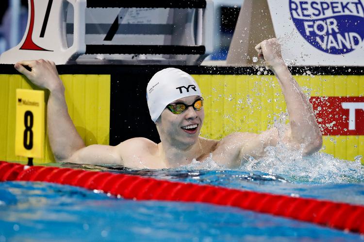 I alt 17 gange har Tobias Bjerg sat dansk rekord i 50 og 100 meter brystsvømning på kortbane og langbane, men de 2 rekorder ved det igangværende Danish Open har løftet de internationale perspektiver. Dagens rekord i 50 meter brystsvømning havde rakt til en 9.-plads ved sidste års EM, hvor Tobias Bjerg blev nummer 21. Foto: Jens Dresling/POLFOTO