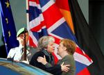 Tysklands forbundskansler, Angela Merkel, har tirsdag haft et møde med premierminister Theresa May i Berlin dagen før et EU-topmøde, hvor det kan blive knald eller fald for Storbritannien. Foto: Hannibal Hanschke/Ritzau Scanpix