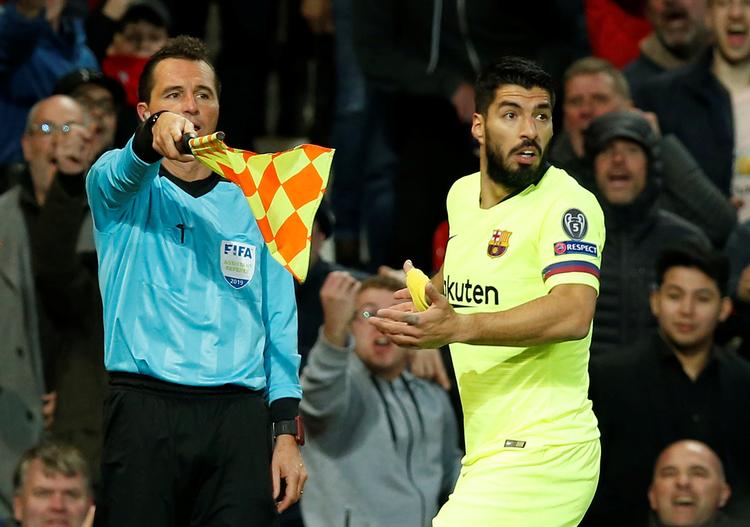 Først var der forvirring, så blev Barcelonas mål anerkendt.  Foto: Andrew Yates/Ritzau Scanpix