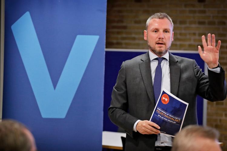 Nu må det være nok, mener Venstres partisekretær, Claus Richter: Sagerne om partistøtte skader partiet, skriver han i en bandbulle til resten af partitoppen.  Foto: Jens Dresling/POLFOTO