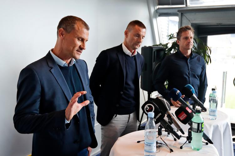 Den nye sportsdirektør Ebbe Sand (tv.) har haft enormt travlt i sine første måneder i jobbet. Klubejer Jan Bech Andersen (th.) er for nylig igen blevet bestyrelsesformand i Brøndby. Foto: Jens Dresling/POLFOTO