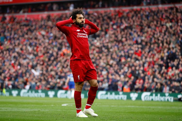 Mohamed Salah scorede et af sæsonens bedste mål, da han øgede til 2-0.  Foto: Phil Noble/Ritzau Scanpix