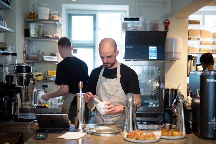 Juno the Bakery har åbnet cafen At the Counter på Bopa Plads på Østerbro. Foto: Louise Herrche Serup/POLFOTO
