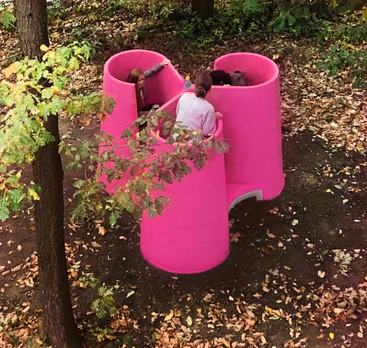 Nu får kvinderne mulighed for at tømme blæreren i kvindeurinalet 'La Pee' på sommerens festivaller.  Pr-foto Lapee