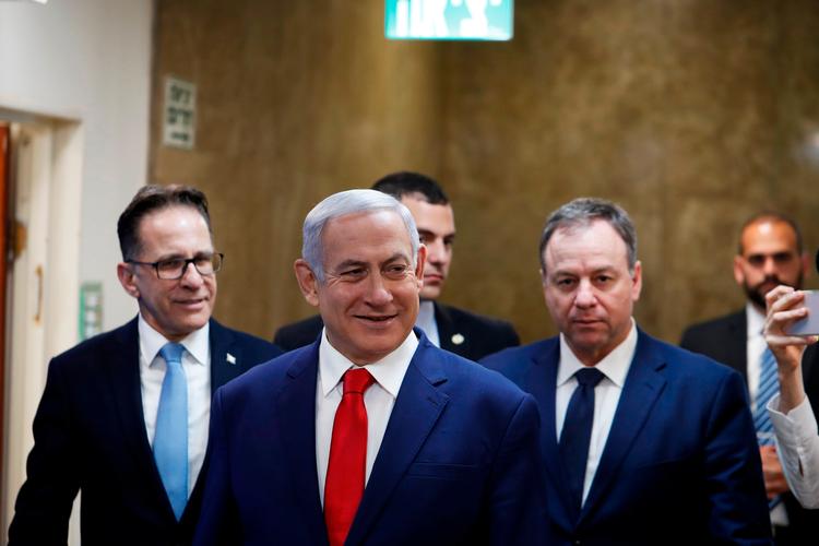 Israels premierminister Benjamin Netanyahu (rødt slips): Ronen Zvulun/ AFP Foto: Ronen Zvulun/Ritzau Scanpix