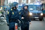 Foto fra efterdønningerne af weekendens sammenstød mellem demonstranter og politi på Blågårds Plads. Urolighederne blev antændt, da den racismedømte islamkritiker Rasmus Paludan ville demonstrere på pladsen, der ligger på det indre Nørrebro i København. Foto: Jens Dresling/POLFOTO