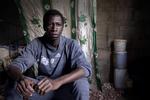  Politiken har fulgt Abdoulie Manneh, en af de 15.000 afrikanske migranter, der siden november har opgivet at komme til Europa og er blevet fløjet hjem til Libyen, Afrika. Han forsøgte at krydse Middelhavet tre gange, men blev fanget og sendt til sit hjemland Gambia.
   Foto: Emilie Thejll Madsen